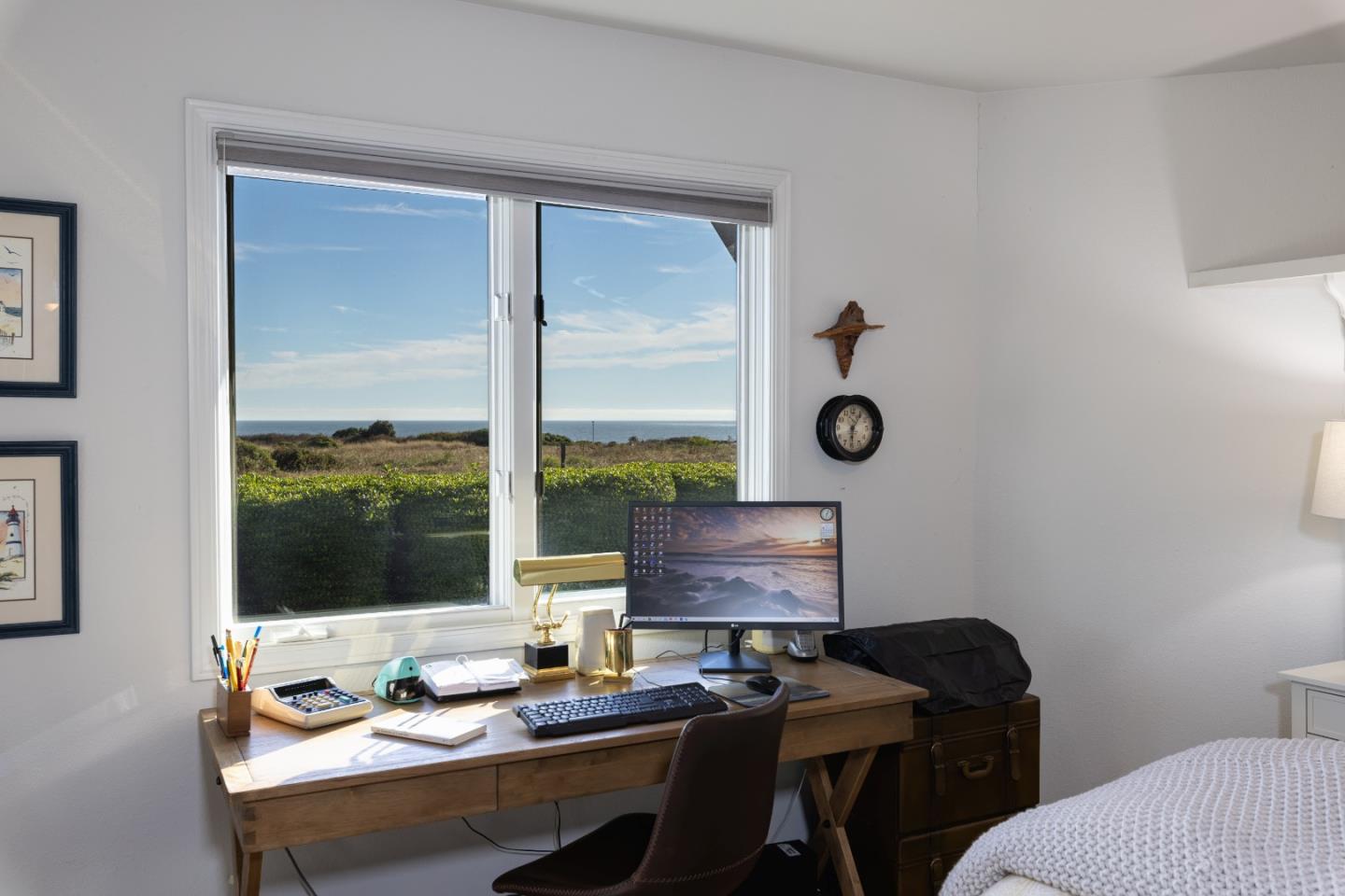 202 Seacliff Drive Aptos, CA 95003 - Photo 19 of 36 a workspace with furniture and window