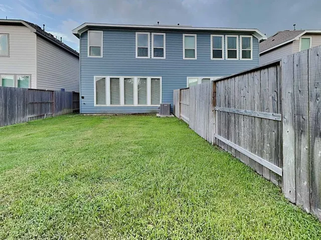 $2,335 | 4023 Champlain Way, Rosharon, TX 77583