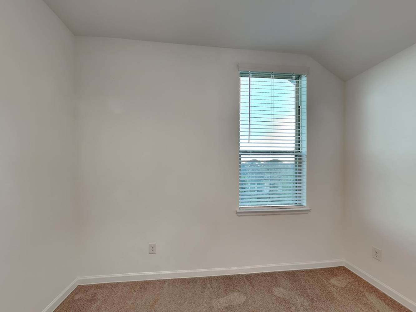 4023 Champlain Way Rosharon, TX 77583 - Photo 10 of 14 an empty room with a window