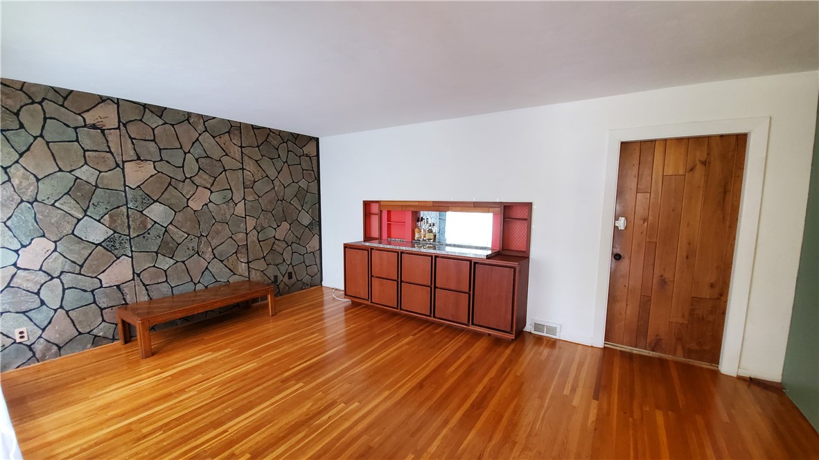 446 Norran Drive Irondequoit, NY 14609 - Photo 8 of 30