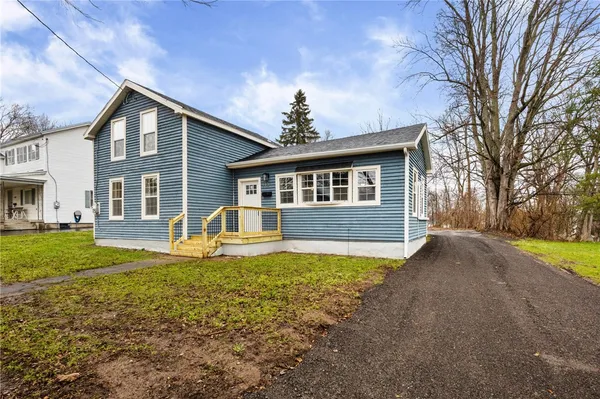 $227,250 | 113 Caroline Street, Galen, NY 14433