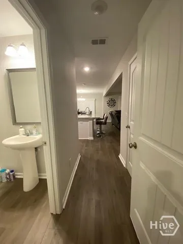 $2,350 | 108 Dunnoman Drive, Savannah, GA 31419