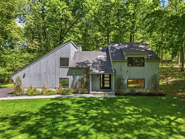 $999,000 | 61 Cliffside Lane, Mount Kisco, NY 10549