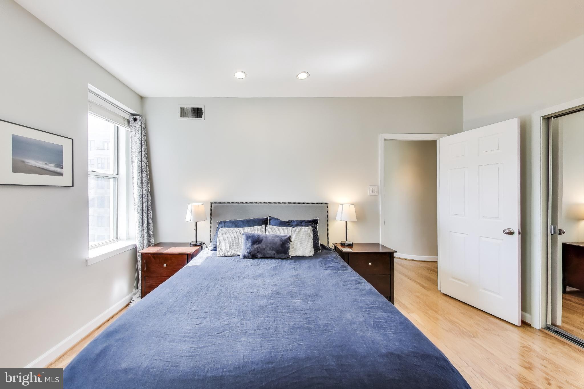 1619 R Street Northwest, Unit 501 Washington, DC 20009 - Photo 17 of 25