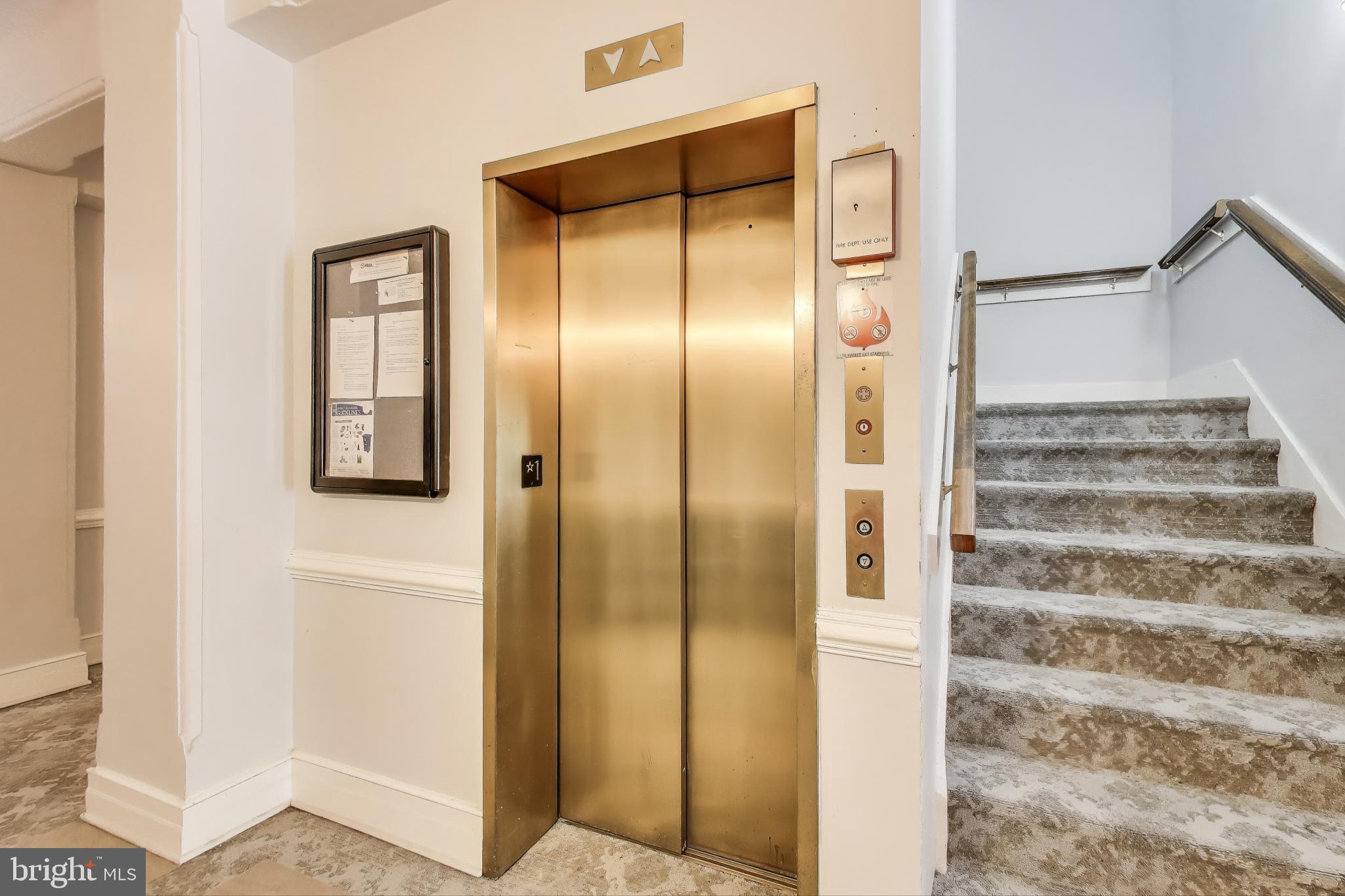 1619 R Street Northwest, Unit 501 Washington, DC 20009 - Photo 7 of 25 a view of a bathroom with mirror