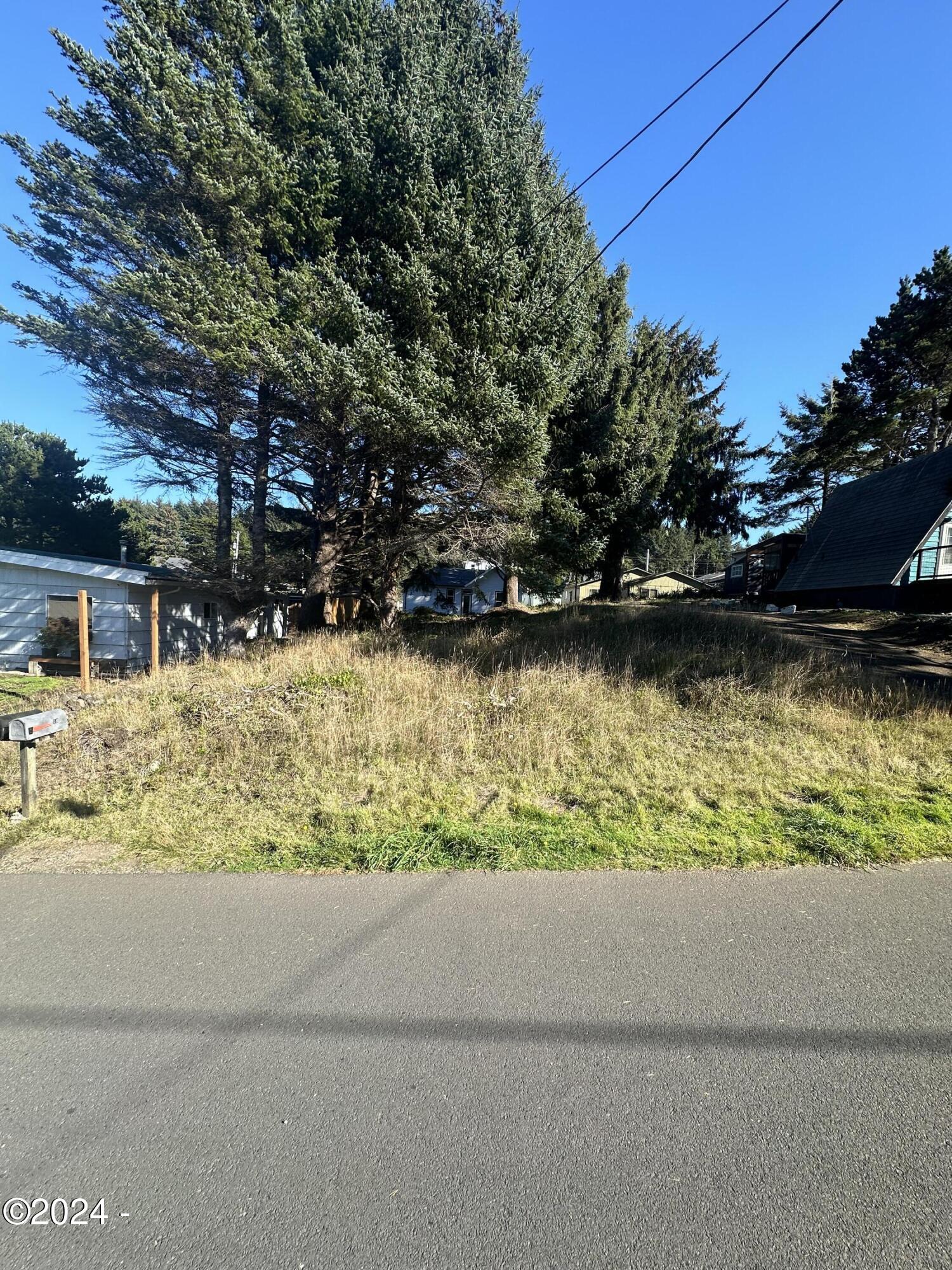 5000 Southeast Inlet Avenue Lincoln City, OR 97367 - Photo 9 of 21 IMG_1836