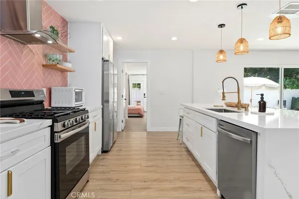 $1,199,000 | 2214 Edna Drive, Santa Ana, CA 92706
