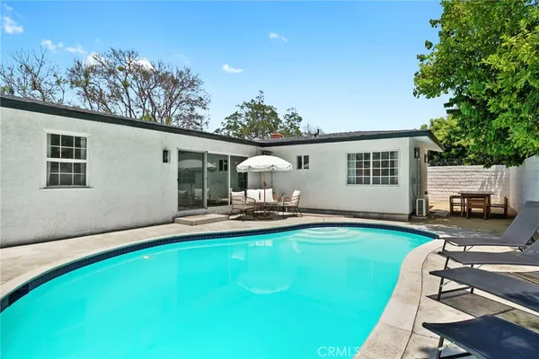 $1,199,000 | 2214 Edna Drive, Santa Ana, CA 92706