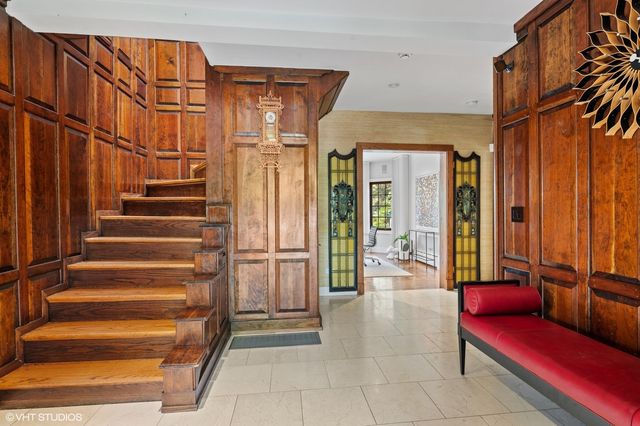 a view of entryway with a rug