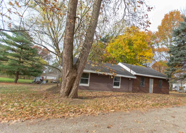 $99,900 | 6125 North 1065 West, Orland, IN 46776