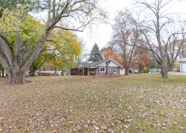 $99,900 | 6125 North 1065 West, Orland, IN 46776