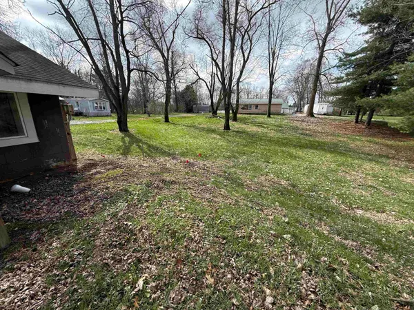 $99,900 | 6125 North 1065 West, Orland, IN 46776