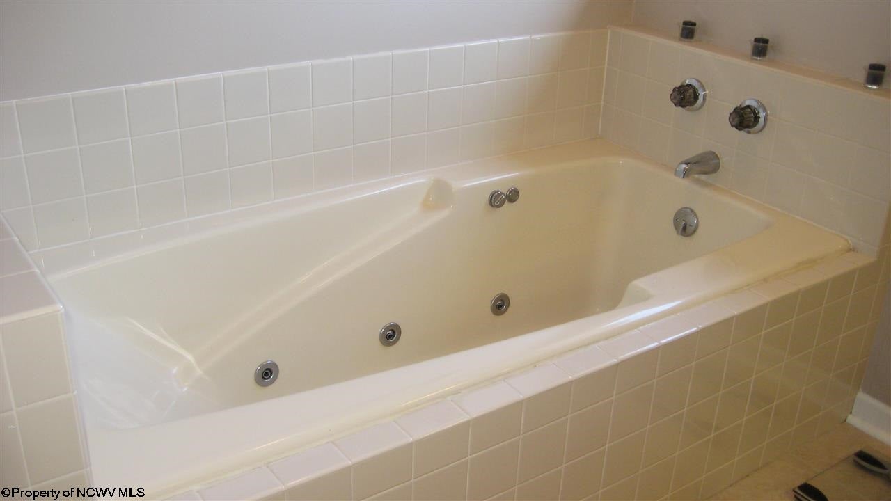 100 Field Crest Road Bridgeport, WV 26330 - Photo 18 of 20 Gallery Image 18