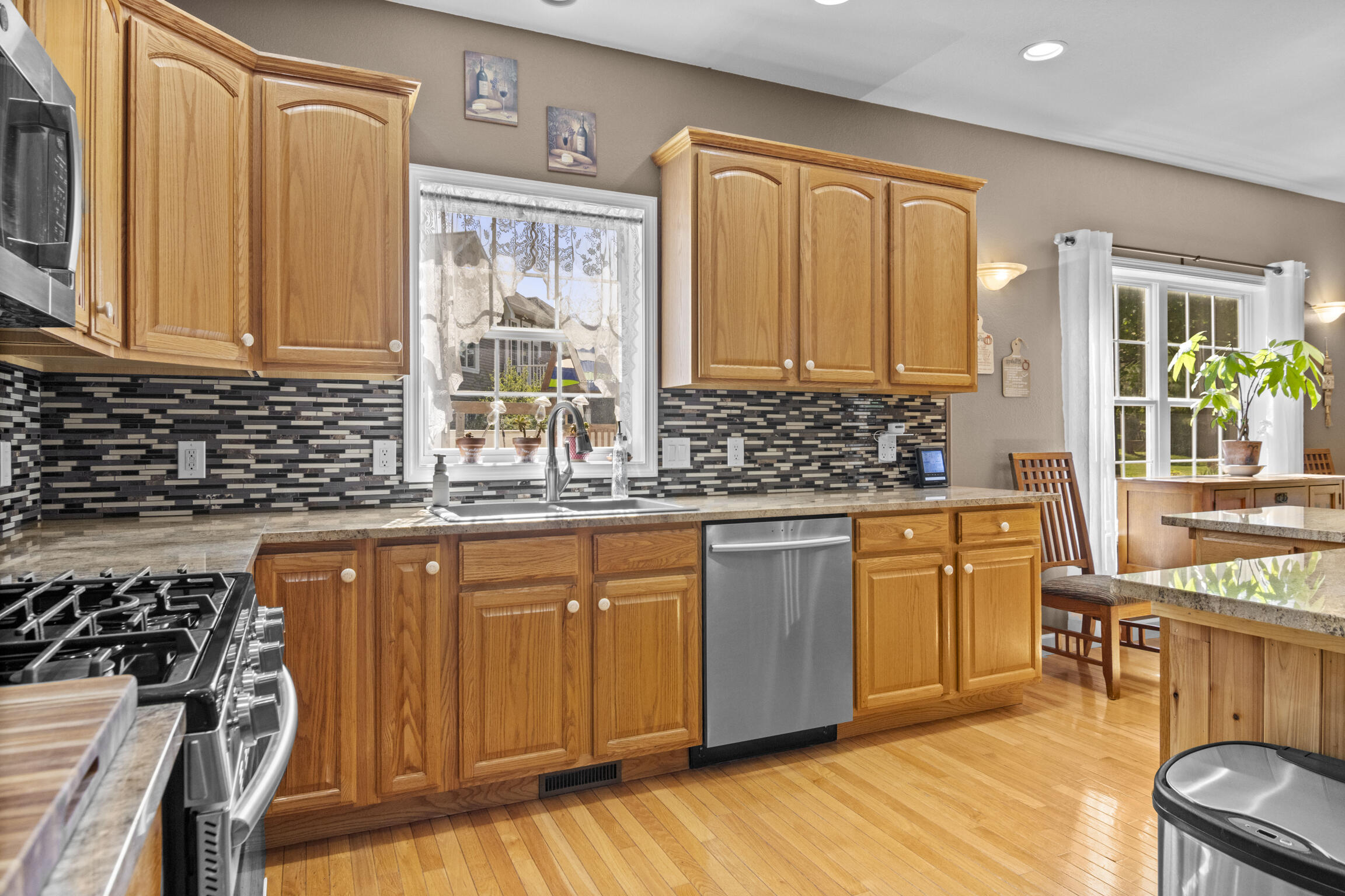 3846 Stone Ridge Drive Traverse City, MI 49684 - Photo 15 of 58 20-Scene-20