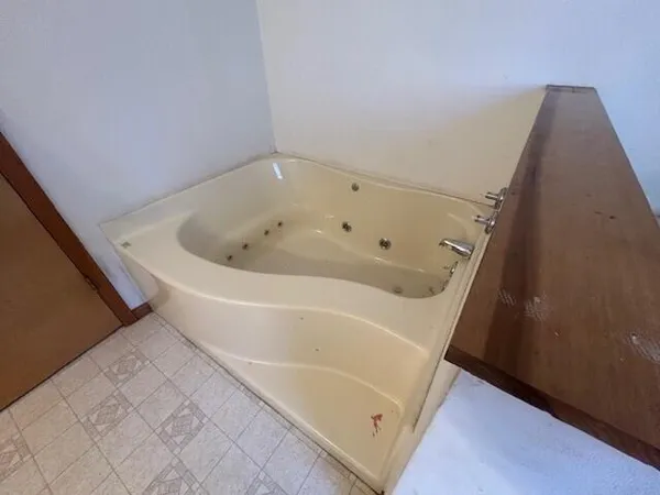 $267,900 | 401 West Lane, Marion, MI 49665