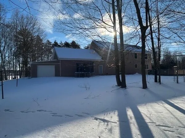 $267,900 | 401 West Lane, Marion, MI 49665