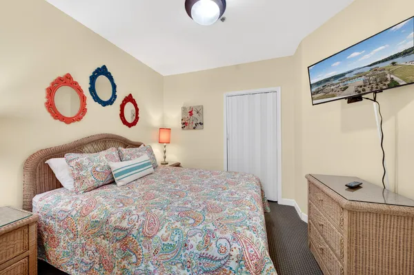 $620,000 | 1217 Graves Harbor Trail, Unit 122, Huddleston, VA 24104