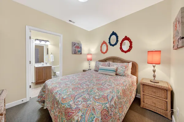 $620,000 | 1217 Graves Harbor Trail, Unit 122, Huddleston, VA 24104