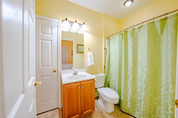 $645,000 | 1217 Graves Harbor Trail, Unit 122, Huddleston, VA 24104