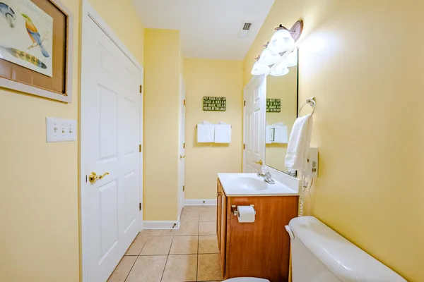 $645,000 | 1217 Graves Harbor Trail, Unit 122, Huddleston, VA 24104