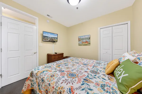 $620,000 | 1217 Graves Harbor Trail, Unit 122, Huddleston, VA 24104