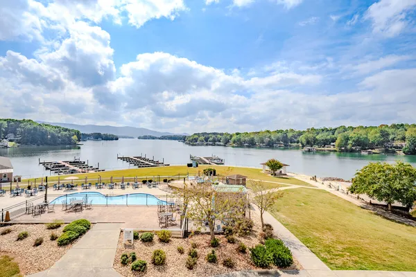 $645,000 | 1217 Graves Harbor Trail, Unit 122, Huddleston, VA 24104