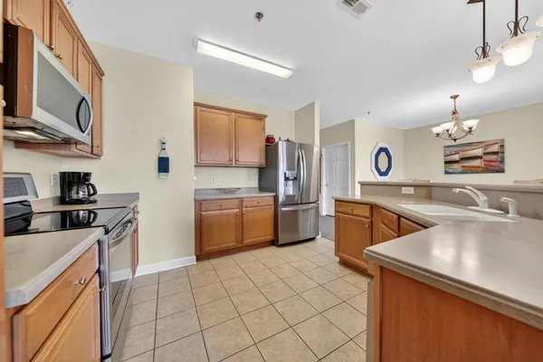 $620,000 | 1217 Graves Harbor Trail, Unit 122, Huddleston, VA 24104