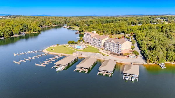 $645,000 | 1217 Graves Harbor Trail, Unit 122, Huddleston, VA 24104