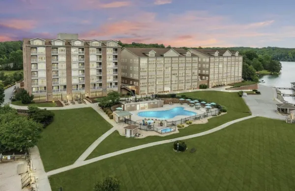 $620,000 | 1217 Graves Harbor Trail, Unit 122, Huddleston, VA 24104