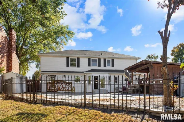 $449,500 | 3229 West Point Drive, Springfield, IL 62704