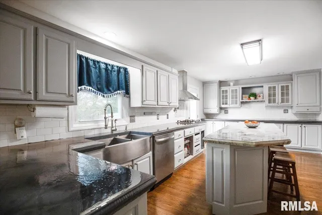 $599,900 | 3229 West Point Drive, Springfield, IL 62704