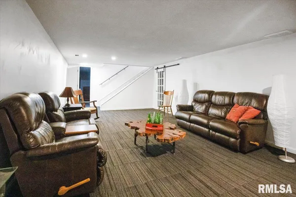 $449,500 | 3229 West Point Drive, Springfield, IL 62704