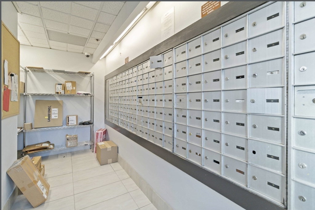 133 Commander Shea Boulevard, Unit 219 Quincy, MA 02171 - Photo 13 of 14