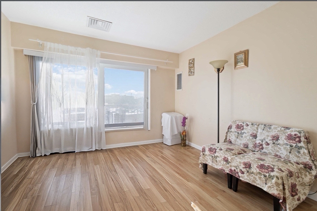 133 Commander Shea Boulevard, Unit 219 Quincy, MA 02171 - Photo 7 of 14