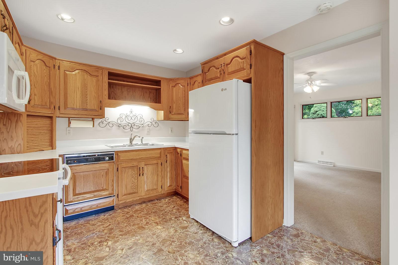 275 Reynolds Mill Road York, PA 17403 - Photo 8 of 27 Gallery Image 8