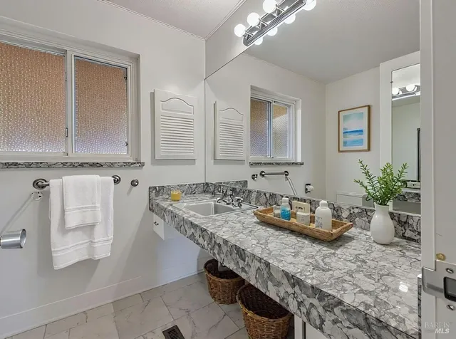 $599,000 | 4 Point San Pedro Road, Unit 4, San Rafael, CA 94901