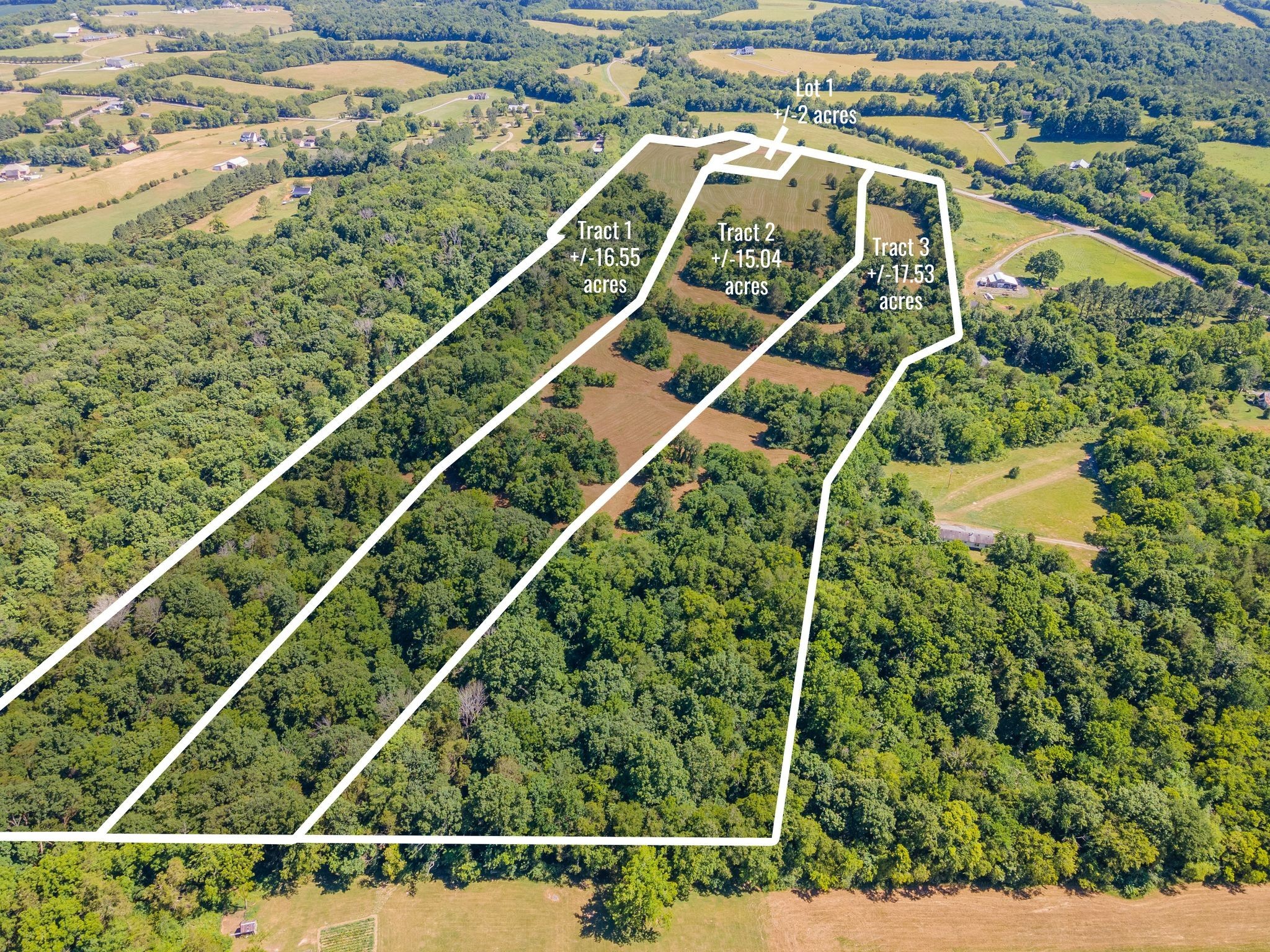 1091 Bugscuffle Road Wartrace, TN 37183 - Photo 2 of 8 a view of a tennis court