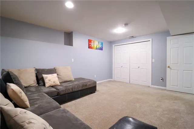 $599,900 | 5 Edgewood Avenue, Cumberland, RI 02864