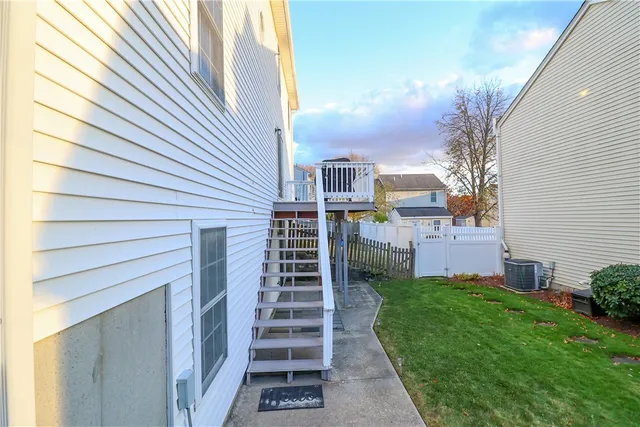 $599,900 | 5 Edgewood Avenue, Cumberland, RI 02864