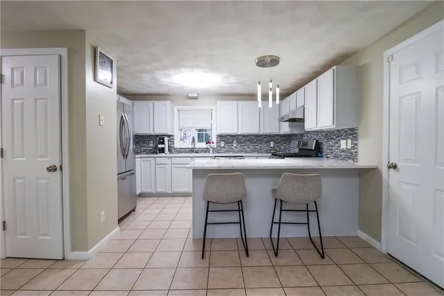 $599,900 | 5 Edgewood Avenue, Cumberland, RI 02864