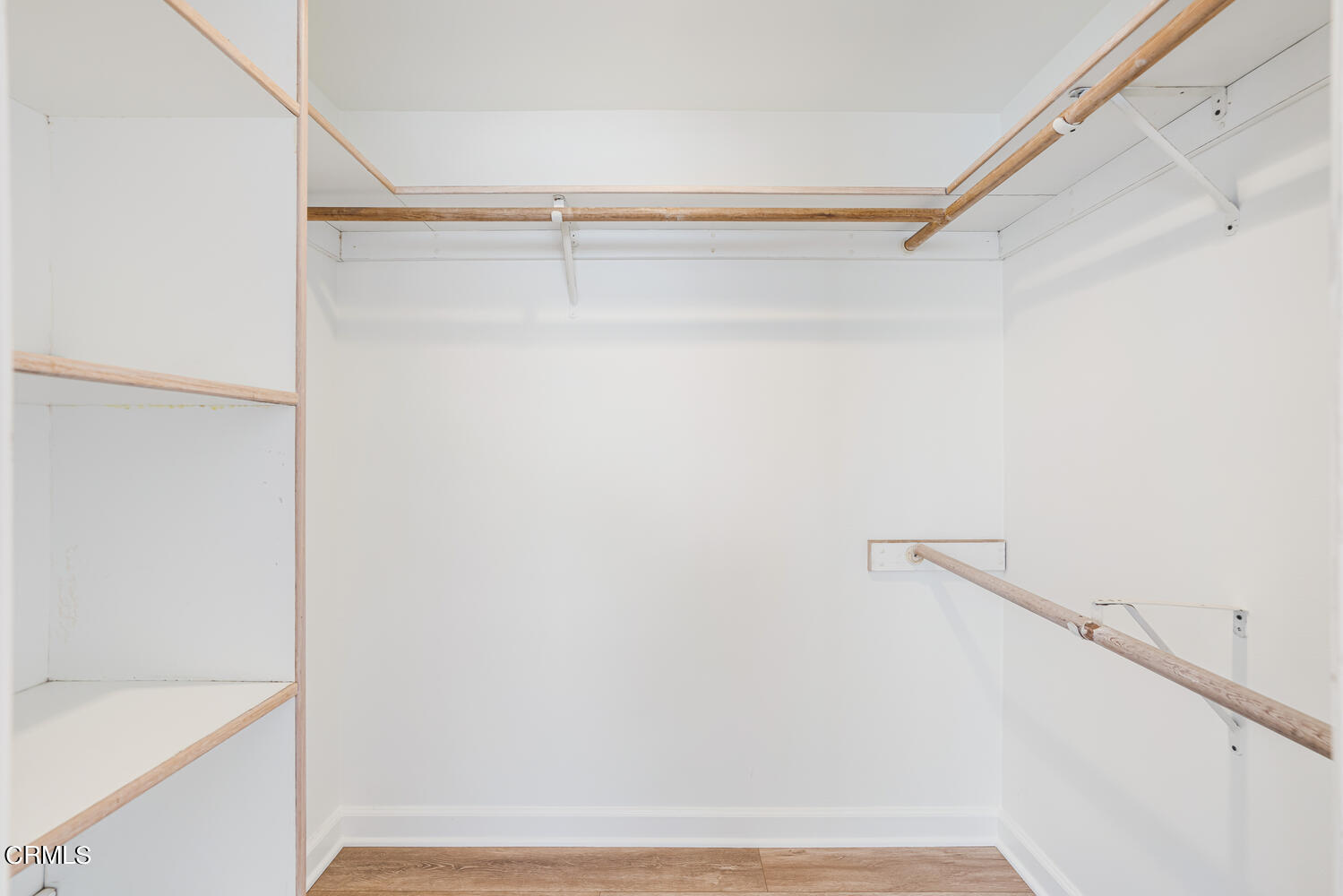 312 Melrose Drive Oxnard, CA 93035 - Photo 29 of 58 a view of small space