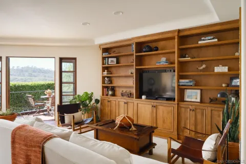 $3,995,000 | 2563 Via Pisa, Del Mar, CA 92014