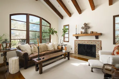 $3,995,000 | 2563 Via Pisa, Del Mar, CA 92014