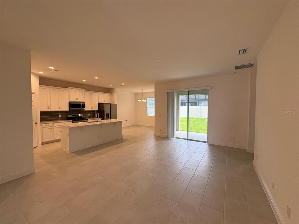 366 Switchgrass Loop Clermont, FL 34715 - Photo 5 of 33