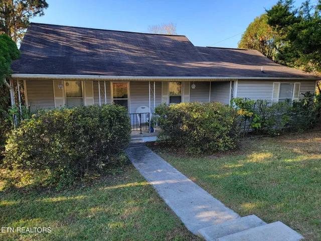 $249,900 | 4066 Lakeshore Drive, Bean Station, TN 37708