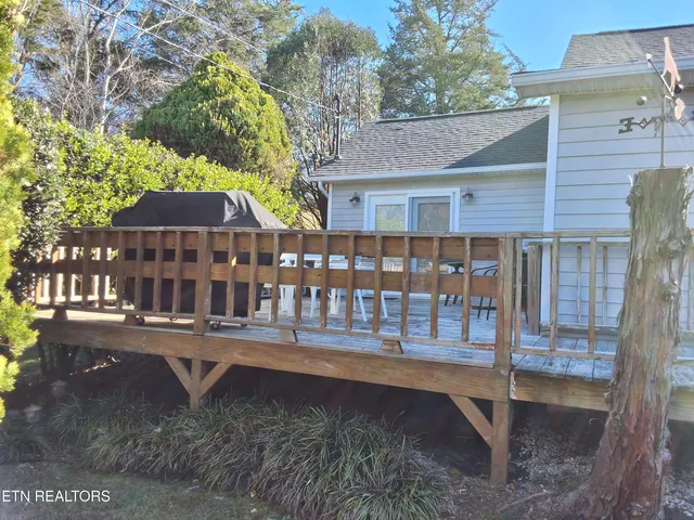 $249,900 | 4066 Lakeshore Drive, Bean Station, TN 37708