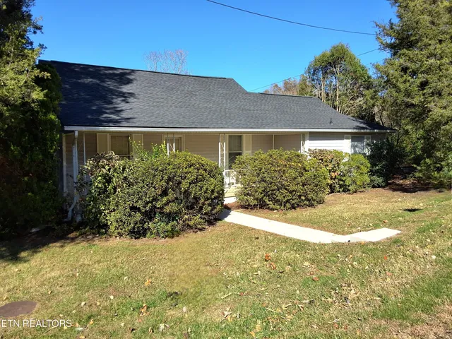 $249,900 | 4066 Lakeshore Drive, Bean Station, TN 37708