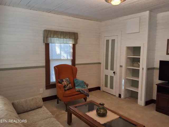 $249,900 | 4066 Lakeshore Drive, Bean Station, TN 37708