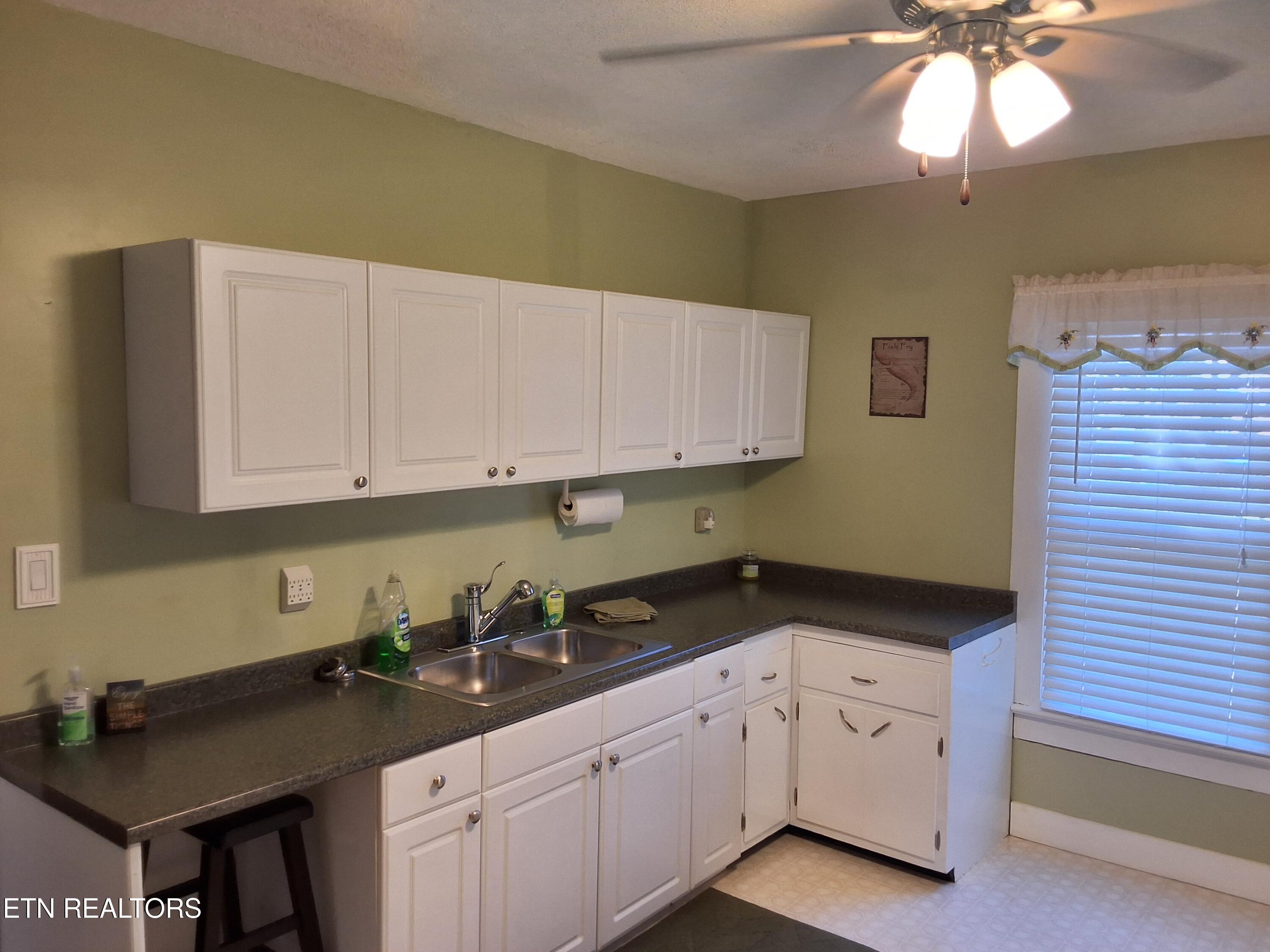 4066 Lakeshore Drive Bean Station, TN 37708 - Photo 25 of 35 1000000368