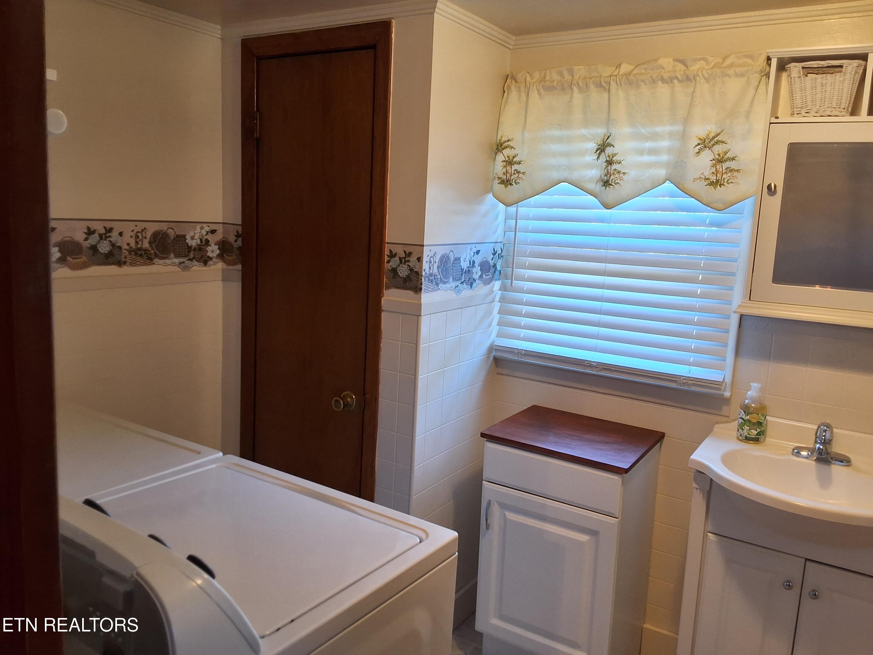 4066 Lakeshore Drive Bean Station, TN 37708 - Photo 32 of 35 1000000376